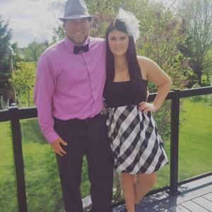 Meet your Posher, Larissa